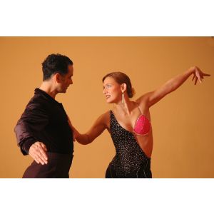 Dança de Salão - O Prazer de Dançar a Dois - On-line - (SP)